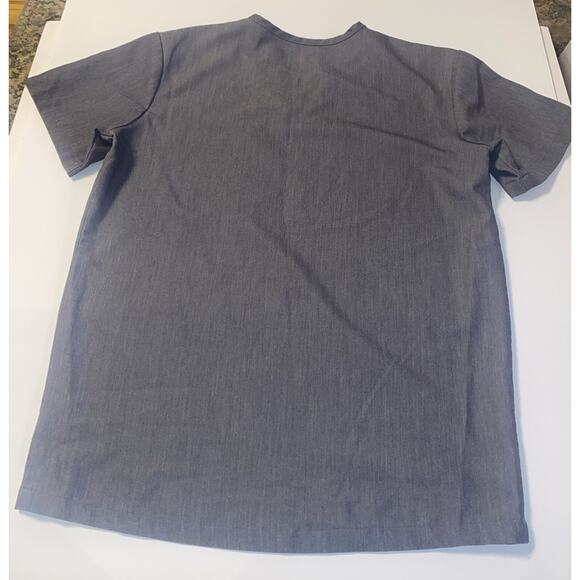 FIGS Technical Collection - Lot Of 2 X-Small Gray Scrub Tops Healthcare - Picture 4 of 6